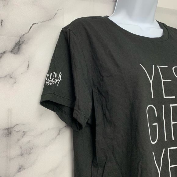 Yes Girl Yes Graphic Tee - Picture 2 of 4